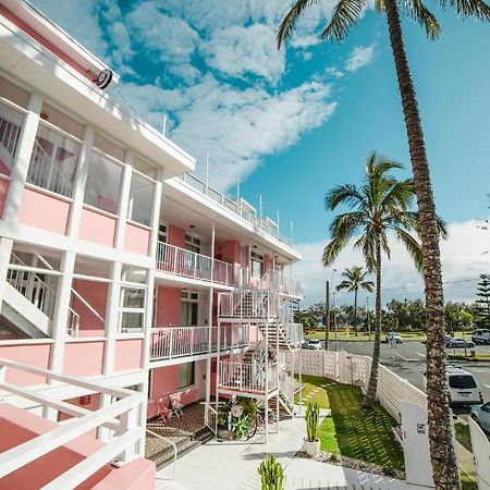 The Pink Hotel Coolangatta Gold Coast Esterno foto