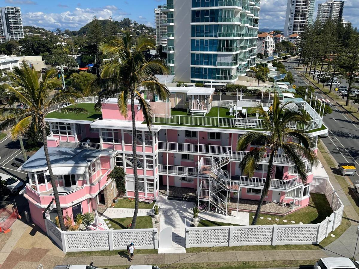 The Pink Hotel Coolangatta Gold Coast Esterno foto