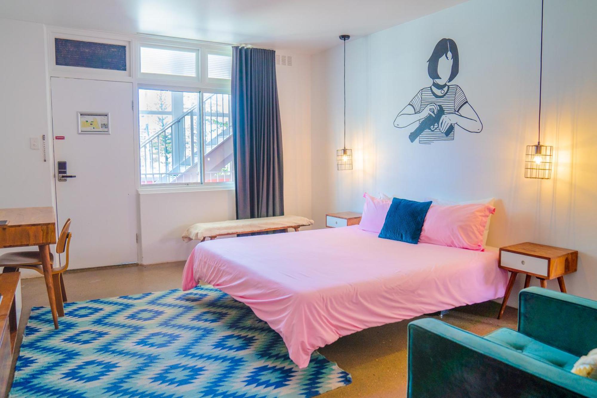 The Pink Hotel Coolangatta Gold Coast Esterno foto